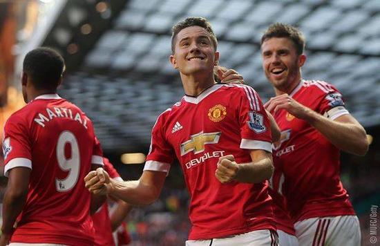 在盯人方面 在盯人方面